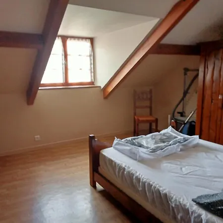 Appartement Joli Avec Balcon, Jardin Et Garage - Vue Sur Montagne