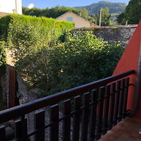 Apartment Joli Avec Balcon, Jardin Et Garage - Vue Sur Montagne Bagneres-de-Bigorre